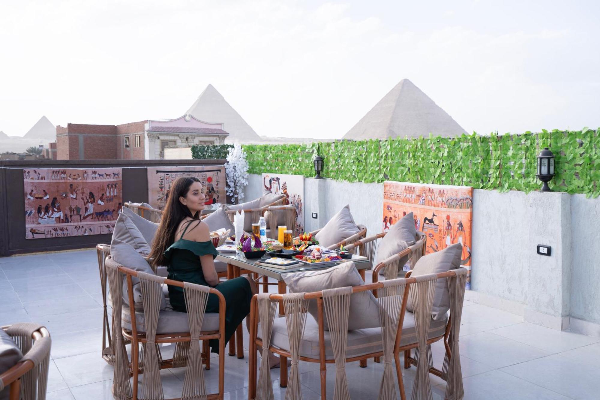 Hotel King Of Pharaohs Pyramids View Cairo