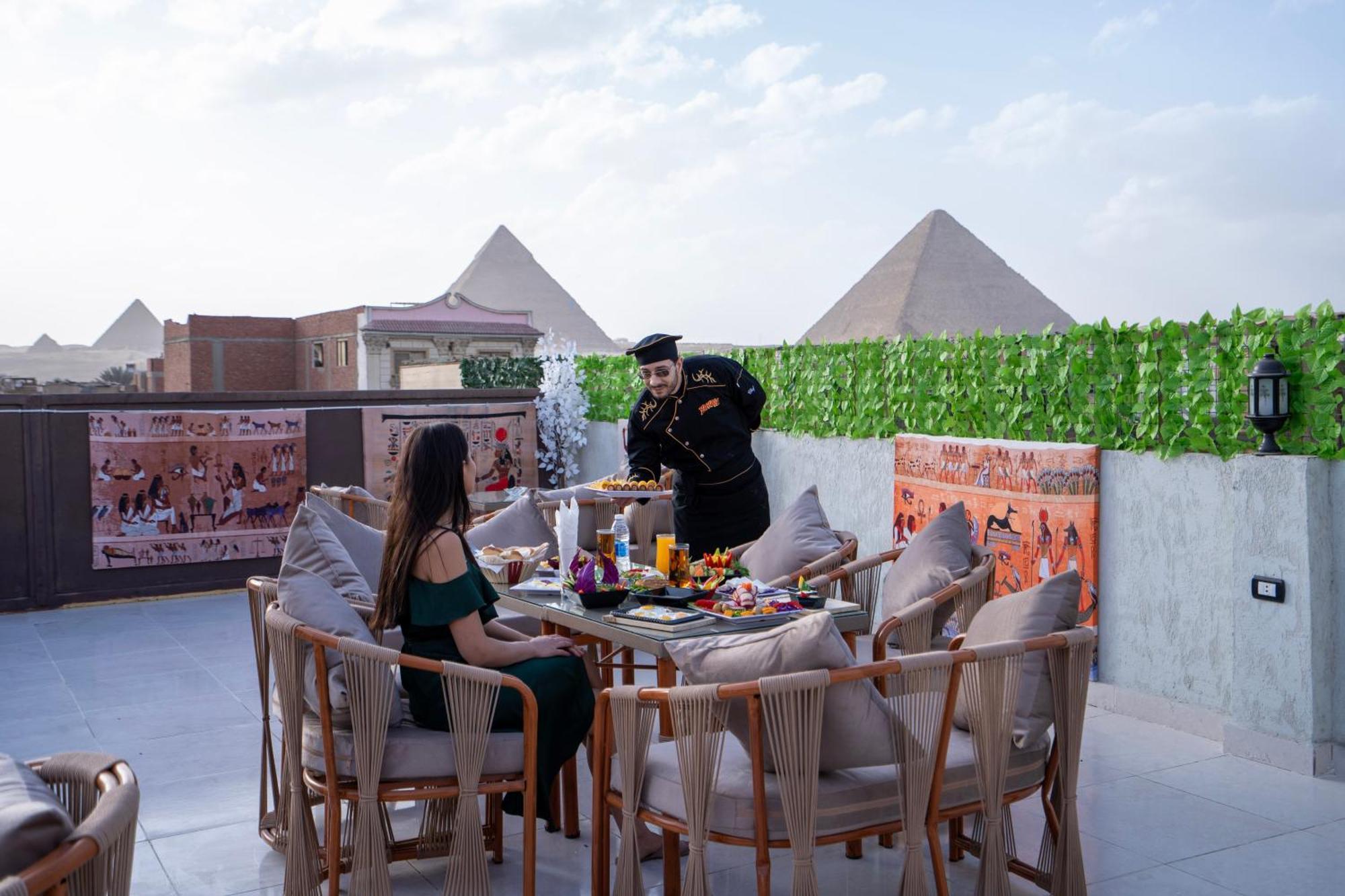 Hotel King Of Pharaohs Pyramids View Cairo